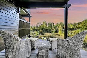 Kingfisher Bay Resort