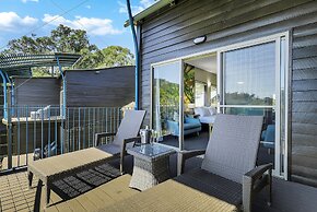 Kingfisher Bay Resort