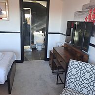The Boathouse Hotel