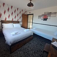The Boathouse Hotel