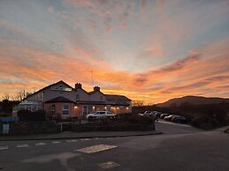 The Boathouse Hotel