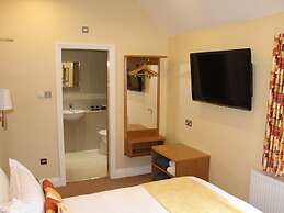 Clover Spa and Hotel