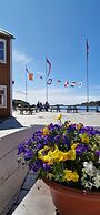 Nyvågar Rorbuhotell  - by Classic Norway Hotels