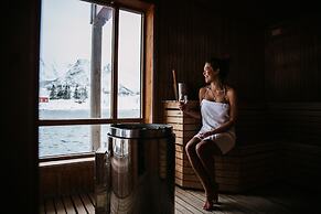 Nyvågar Rorbuhotell  - by Classic Norway Hotels