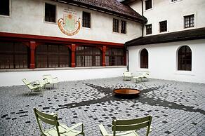 Kloster Dornach