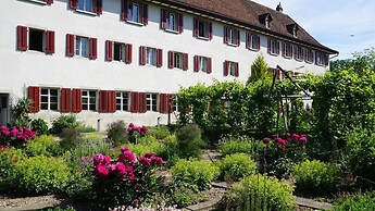 Kloster Dornach