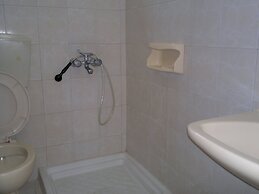 Fania Apartments