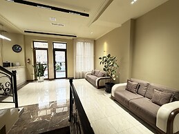 Deluxe Hotel Yerevan