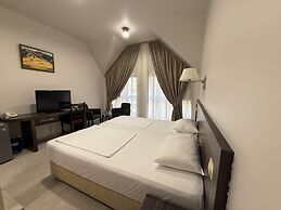 Deluxe Hotel Yerevan