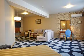 Avanta Hotel