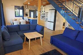 Ohn-Bar Guesthouse