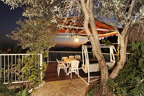 Ohn-Bar Guesthouse