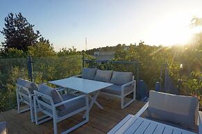 Ohn-Bar Guesthouse