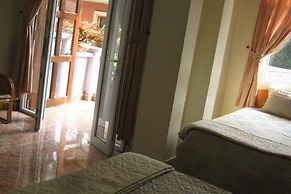 Sunny C Hotel