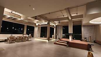 Blanco Apartment Hotel
