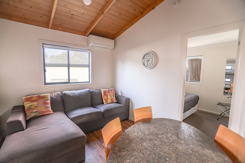 Amaroo Holiday Park