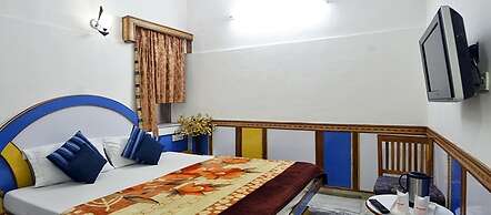 Anoop Hotel