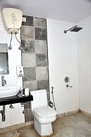 Anoop Hotel