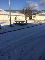 Road Runner Motel