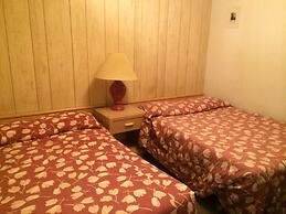 Road Runner Motel