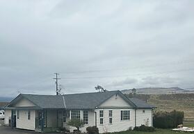 Road Runner Motel