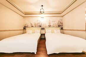 Q Hotel