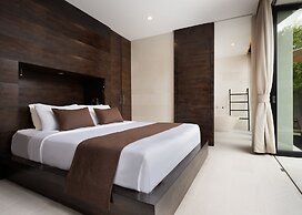 eqUILIBRIA SEMINYAK