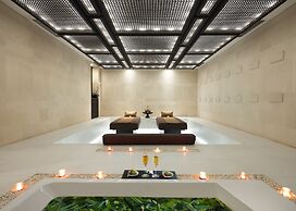 eqUILIBRIA SEMINYAK