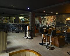 Golf View Hotel