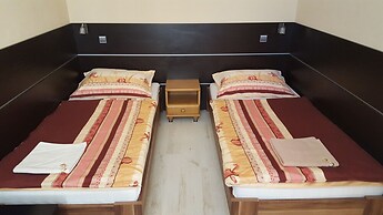 Boomerang Hostel