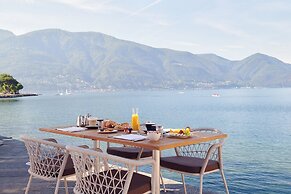 Vista Lakefront Boutique Hotel