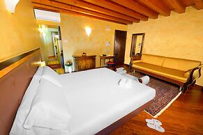 City Centre Rooms and Apartments