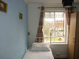 Spencer Court Hotel