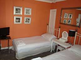 Spencer Court Hotel