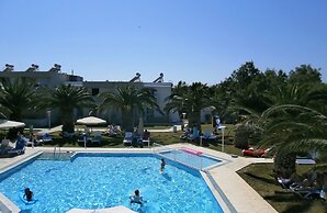Aslanis Village Hotel