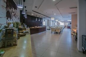 Almyra Resort