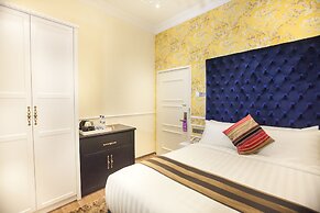 Apple Heritage Hotel