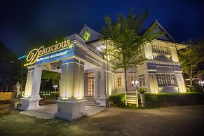 Apple Heritage Hotel