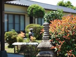 Hasuwa Inn