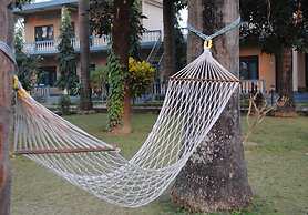Rhino Lodge & Hotel