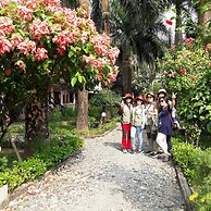 Sauraha Resort