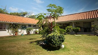 Hosteria Mar y Sol