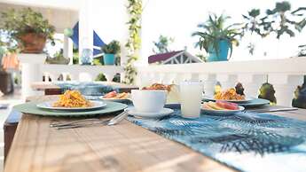 Hosteria Mar y Sol