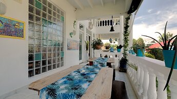 Hosteria Mar y Sol