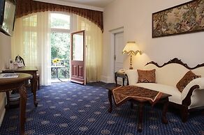Schloss Hotel Wolfsbrunnen