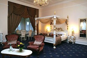 Schloss Hotel Wolfsbrunnen