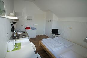 Flensbed Hotel & Hostel
