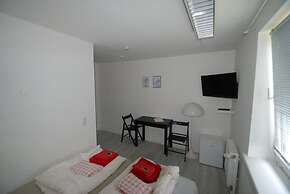 Flensbed Hotel & Hostel