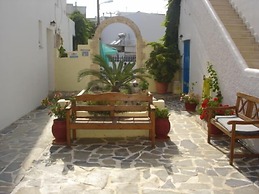 Costas & Chrysoula
