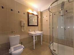 Anastazia Hotel